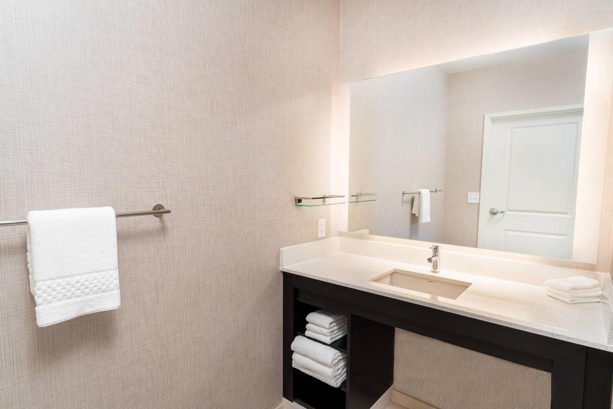 Residence Inn By Marriott Louisville Old Henry Exteriör bild